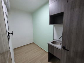 開放式，裝修舒適，歡迎約睇