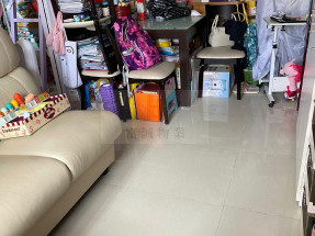 綠表白居二,上車容易