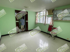 區內少有的大兩房單位 實用近500尺 足夠2-4人家庭使用