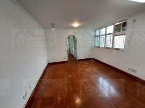 少有區內大兩房單位 近500尺實用 一家大小住 空間十足