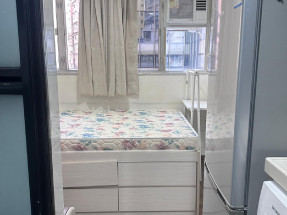 一房一廳單位,有基本傢私電器,拎包入住,歡迎約睇
