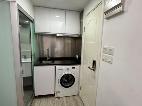 開間，裝修雅緻舒適，間隔合理，有基本家私電器，拎包入住，歡迎約睇