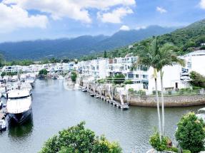 50呎特大船位， 5房靚裝 50’ Pontoon, 5 rms, nice Deco.