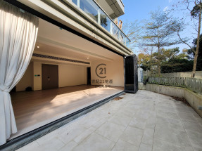 千餘呎大花園丨車泊門前丨四房四套大平層