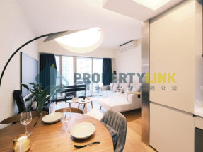 Modern deco 2 room with Sky club house, sell with tenant!