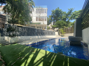 5000呎入契大花園，私人泳池，上鎖車房Huge Garden, Private Pool