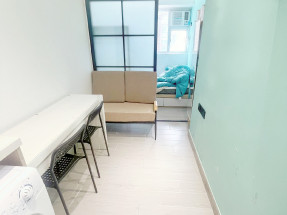 一房一廳,基本傢私電器齊,拎包入住,間隔實用,乾濕獨立廁,歡迎約睇