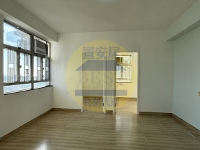 高層向南，開揚望海