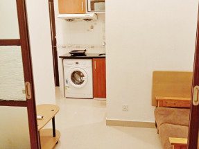 有基本家私電器，拎包入住，有窗，黃金地段，生活便利，歡迎約睇