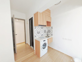 唐5樓 大開間,間隔舒適,獨立衛浴,有窗光猛舒適,黃金地段,歡迎約睇