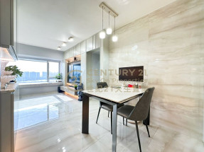 《世紀21 - 全屋豪裝過百萬》【單位品味靚裝！位置極佳半山之最】連車位