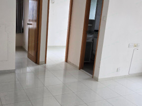 1分鐘直達藍田站 全藍田最方便兩房屋苑