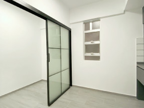 一房一廳，有獨立衛浴，明窗光猛通風，有冷氣，有看更，歡迎約睇