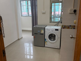 一房一廳，有部分家私電器，唐8樓，有窗光猛，歡迎約睇