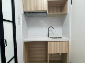  一房一廳，有保安，有大閘，有電梯，裝修舒適新淨，旺市區內，歡迎約睇