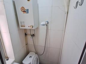 1房1廳 冷氣機 熱水爐