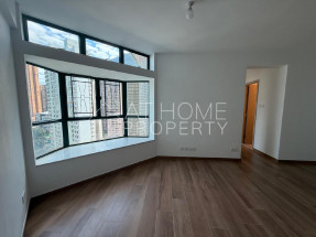 Newly renovated, open view, quiet location