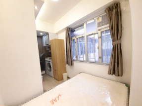 開放式間隔，有基本家私電器，包wifi，電子鎖，性價比高，歡迎約睇