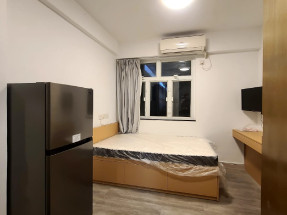 開放式有窗，有基本傢私電器，拎包入住，獨立衛浴，黃金地段，歡迎約睇