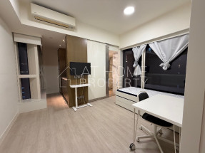 Fully furnished, quiet location, next to MTR station