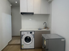 開間，靚裝修，有部分傢私電器，獨立乾濕衛浴，有窗旺市區內，歡迎約睇