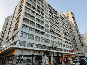 出名實用靚間隔大正方，可隔三房無問題換樓選擇