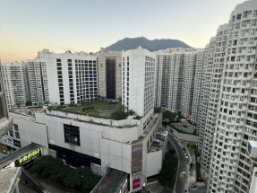 開揚靚裝三房一廁 極高層約睇 近地鐵站