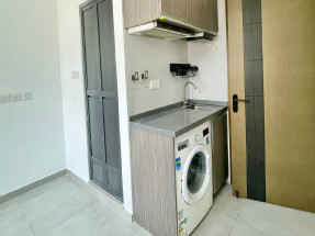 實用乾淨可即住，獨立衛浴，雅裝即住, 基本配套齊 , 近地鐵，有露台