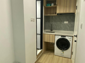 一房一廳，有電梯，有窗光猛通風，裝修靚，黃金地段，歡迎約睇