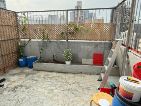 Roof, newly renovated, convenient location