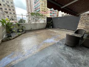 靚裝開放式連大平台 近地鐵站有匙