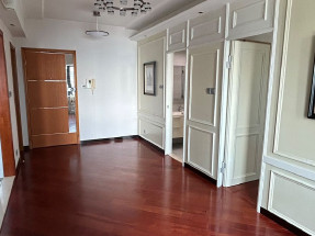 高層海景一房, 罕有放租