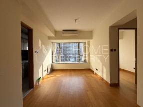 High floor, low age building, bright and airy, sky club house