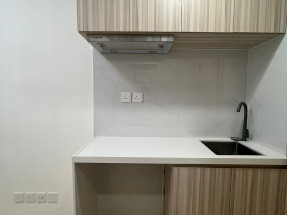 雅緻裝修,有部分家電,獨立衛浴,環境舒適,黃金地段,歡迎約睇