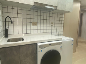 開放式間隔，新裝修，乾淨企理，有部分傢私電器，維園後面，3分鐘天后地鐵站