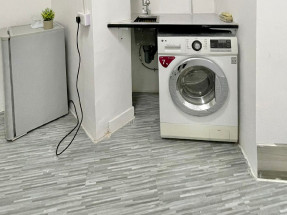 兩房一廳，裝修雅緻，街窗，有基本傢私電器，拎包入住，有大閘保安電梯，歡迎約睇