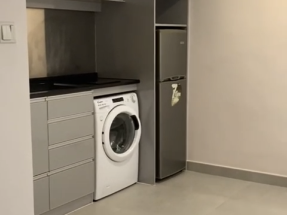 有傢電，大量儲物空間，分體冷氣，24小時大廈管理，多窗通風，間隔實用，歡迎約睇