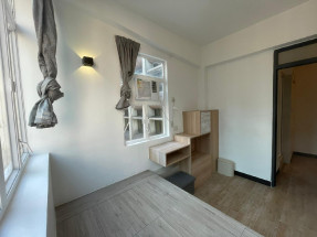 一房一廳間隔，超大主人房，全新裝修，拎包入住，乾濕分離衛浴，環境舒適