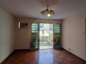 鄰近巴士站，有管理