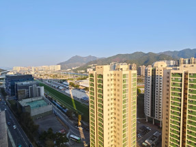 火炭鐵站上蓋 高層  200萬水位 東南馬場3房+儲+工人套 