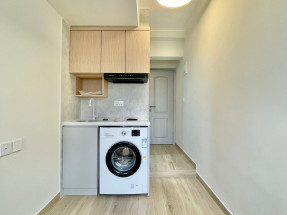 開放式間隔，有部分傢私電器