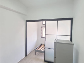 靚裝一房間隔，設備新淨，住宅區，交通方便。