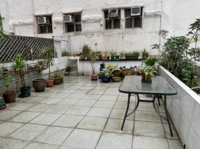 靚裝開放式連大平台 連約出售