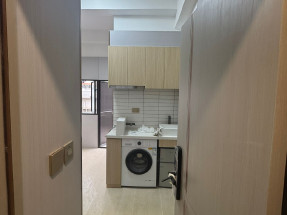 有大露台 青山道單位,裝修舒適,有部分傢私電器