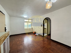 有匙即睇,近大型商場,九成按揭,換樓精選,