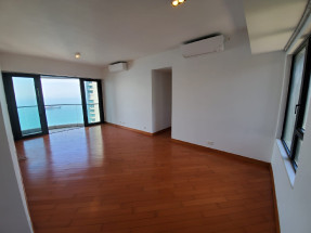 Luxury Building, stunning sea view, club house facilities