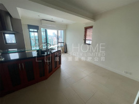 High floor, open city view, quiet location