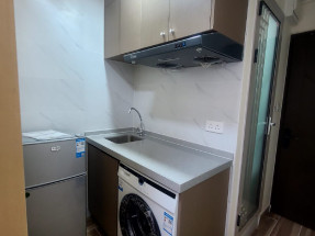 套房，光猛單位，有wifi，部分傢私電器，交通便利，生活方便，歡迎約睇