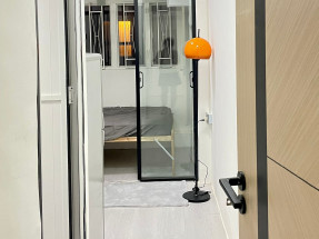 一房一廳，樓下有鐵閘，旺市區內，歡迎約睇