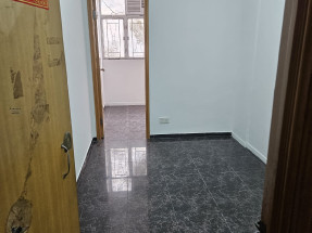 唐樓,一房一廳,有窗,旺市區內,歡迎約睇